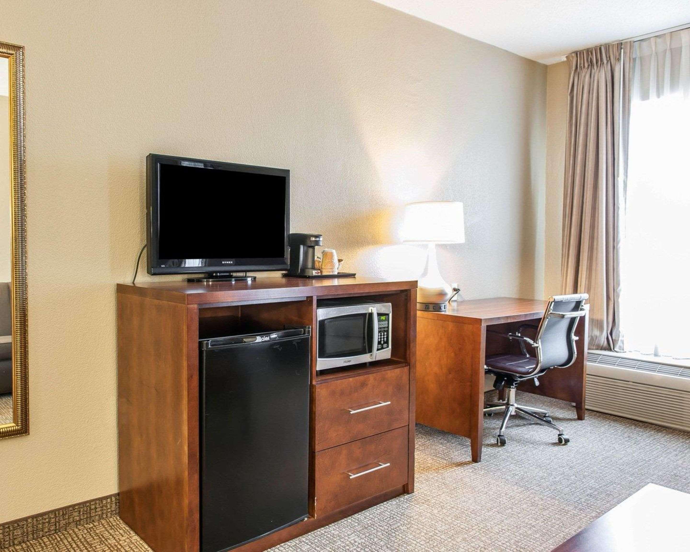 Comfort Inn Madison Bagian luar foto